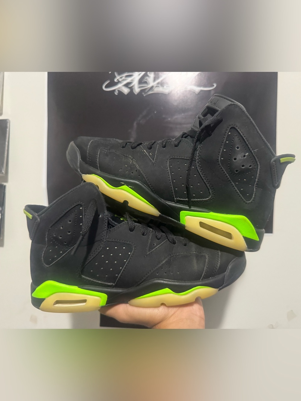 Nike Air Jordan 6 retro Electro Green
Size 6.5